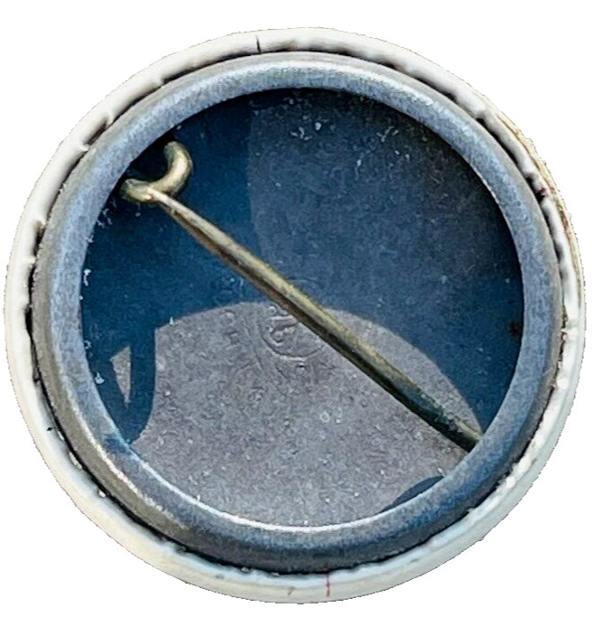 Antique USA Pin 1931 Division 268 Vintage Round Metal Military Patriotic Pinback