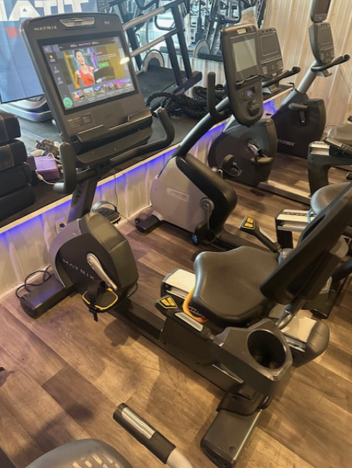 Matrix | Performance Recumbent Bike w/ Touch Console