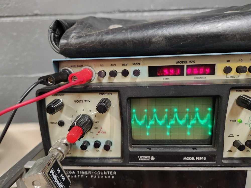 VU-DATA Corp OSCILLOSCOPE Model PS915/975 Mini Scope DMM Combo! With Tech Manual