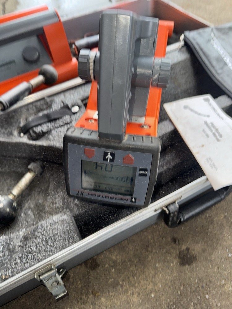 Metrotech 9800xt Underground Pipe Cable Locator System