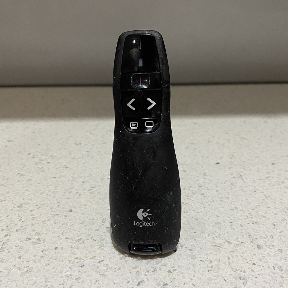 Logitech R-400 Presenter Remote Control Original Clicker Classroom Presentation