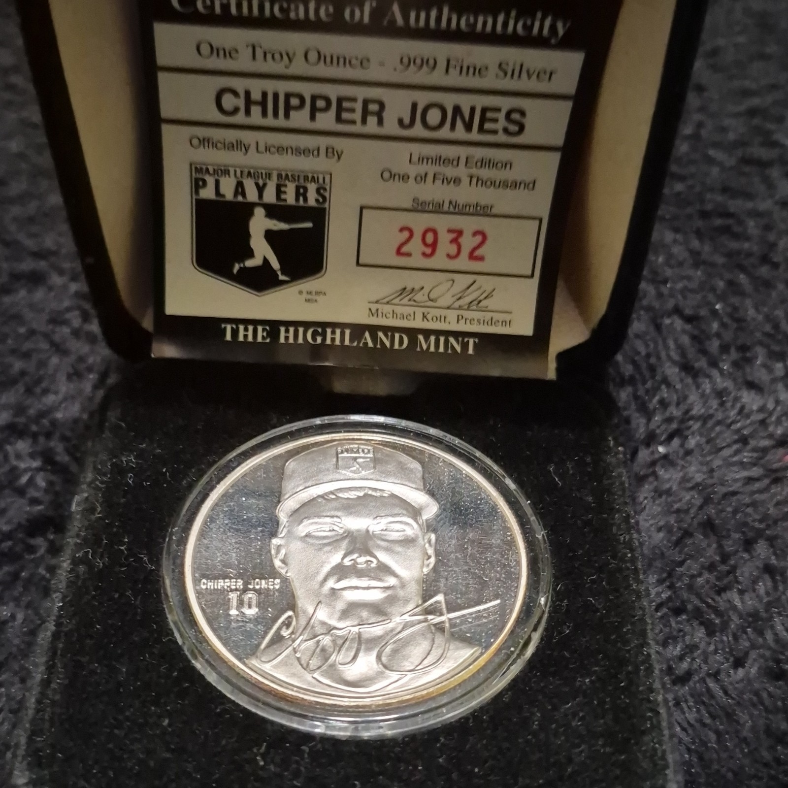 Highland Mint Chipper Jones .999 Fine Silver Coin Serial#2932