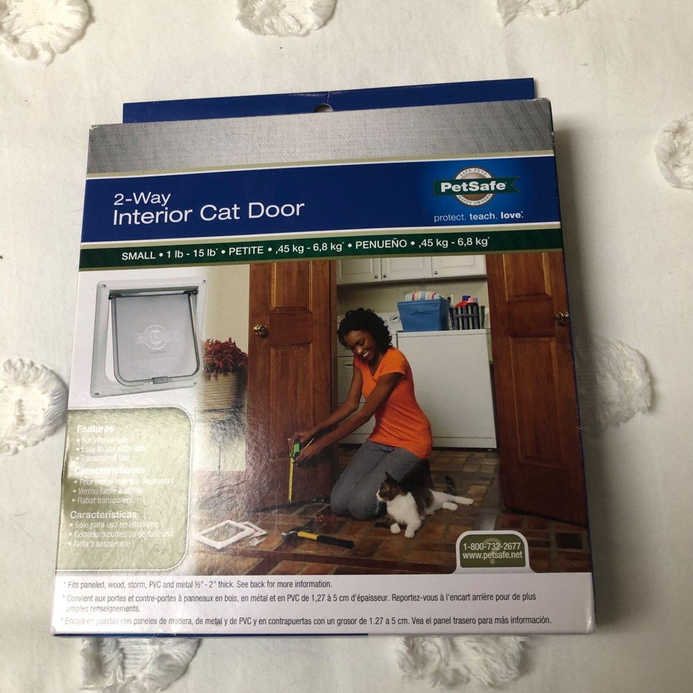 PET SAFE Small 2-Way Locking Cat Door new inbox white