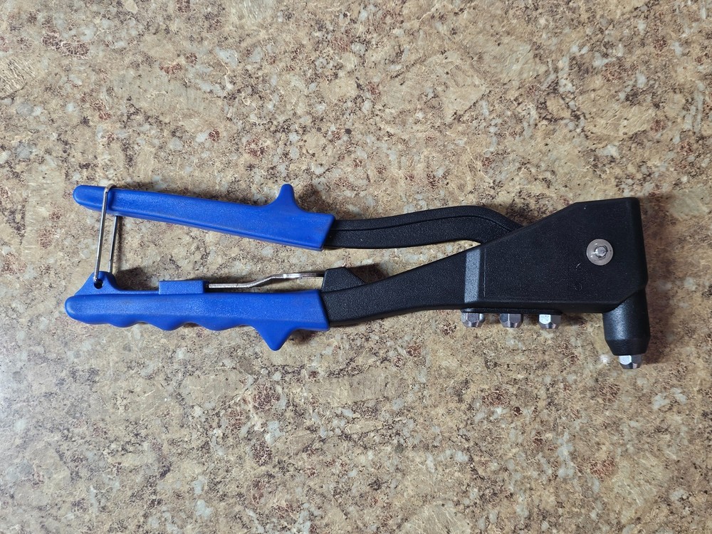 Rivet King Rivet Nut Manual Tool Pre-owned (Tool Only) Pre-owned