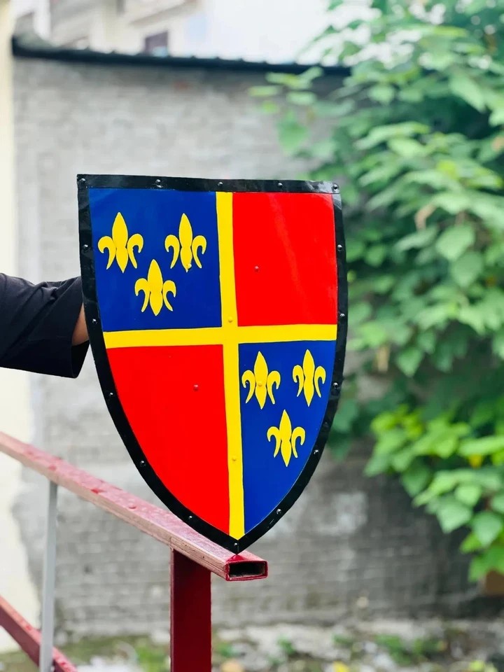 28" Medieval Templar Metal Shield Knight Shield Cosplay Warrior Display Prop