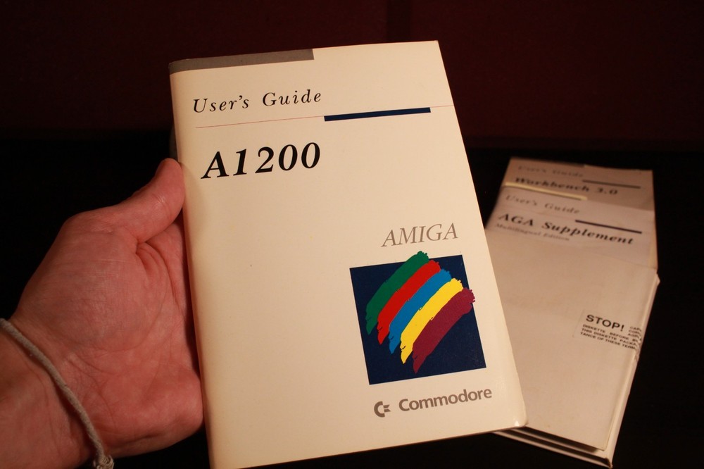 Amiga 1200 Computer (Commodore) No. 530311 Amiga OS 3.1