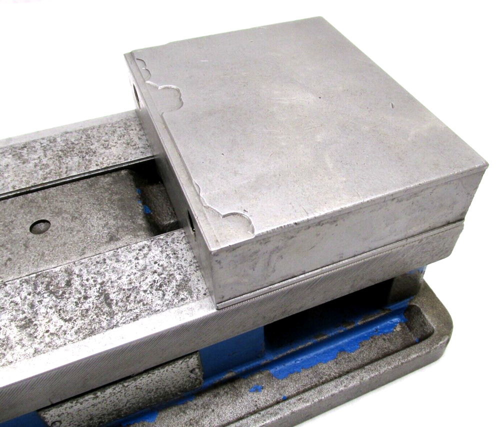 KURT ANGLOCK 6" MILLING MACHINE VISE - #D675