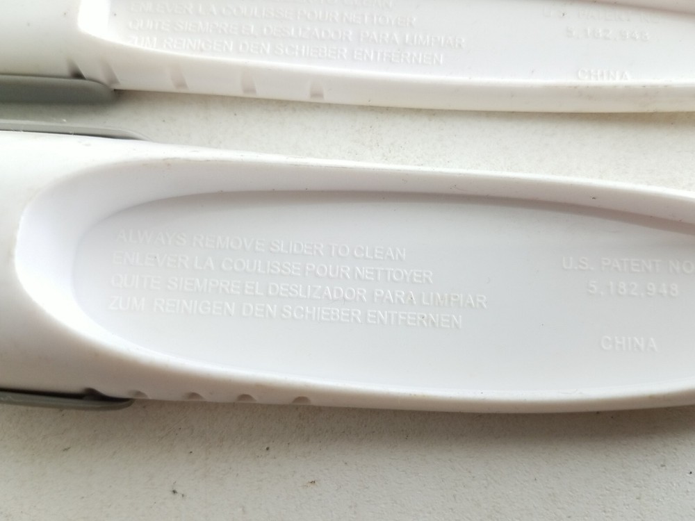 Pampered Chef Adjustable Measuring Spoon Set Two Pieces