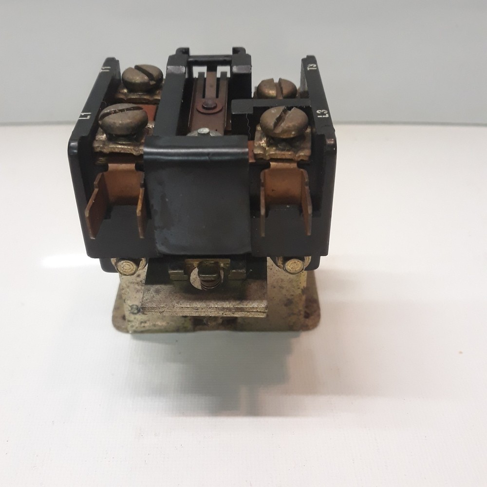 GE Contactor with Coil 8652