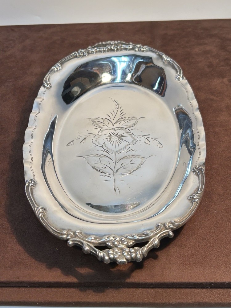 Pairpoint Silver Plate Serving Tray Floral Engraved Pattern 357 Oval Victorian