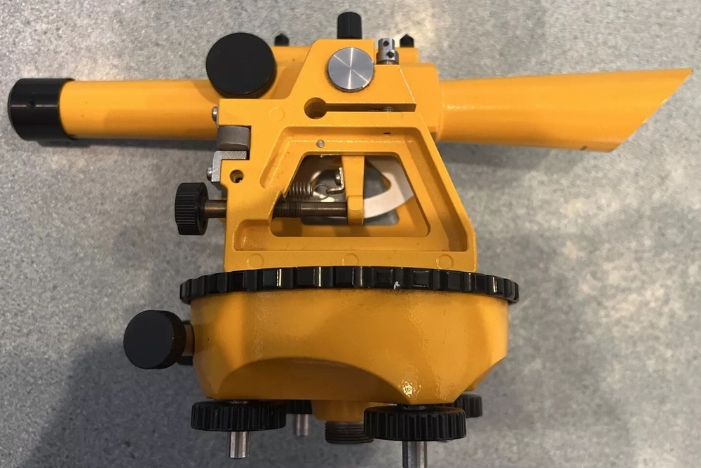 Leitz Survey Telescope Model 20