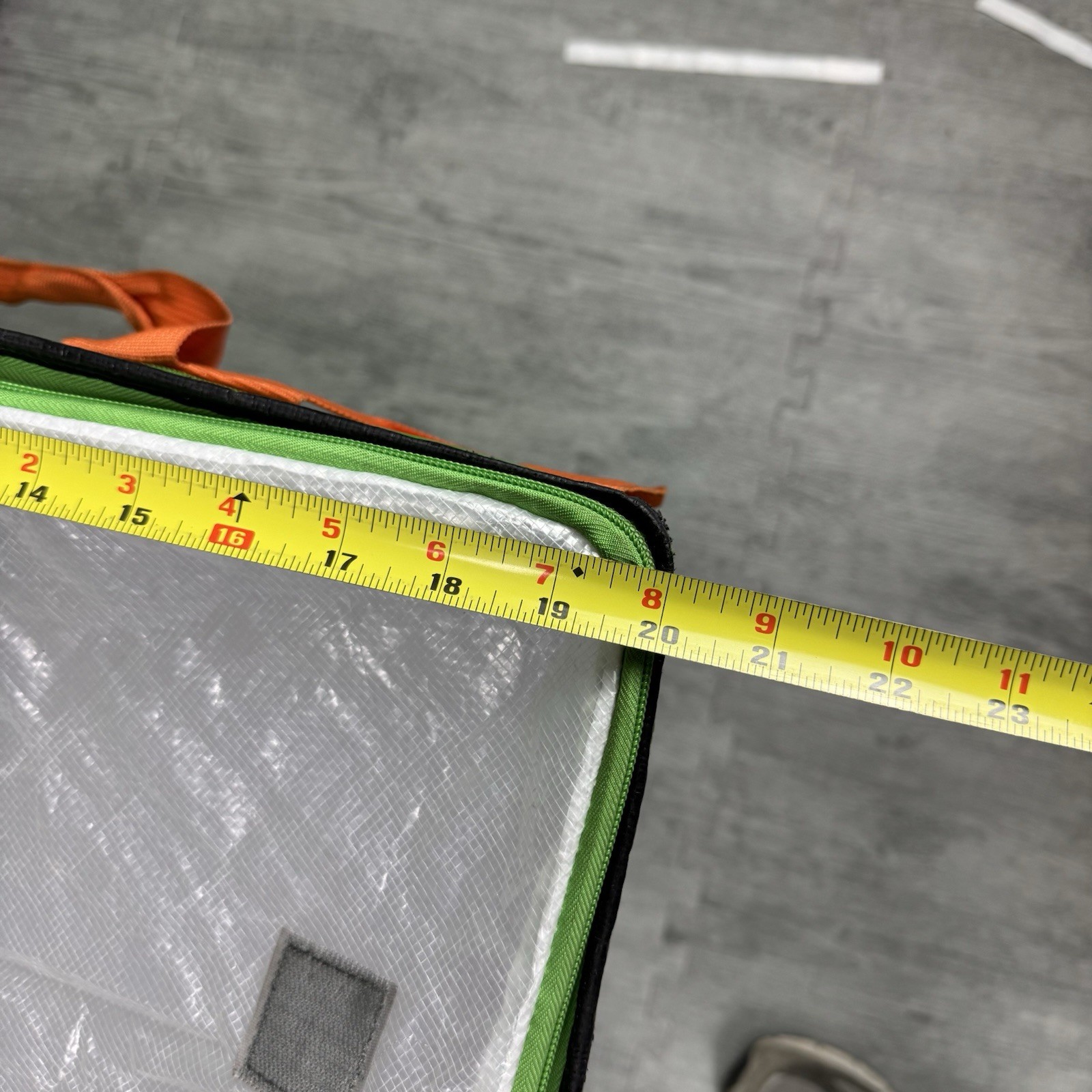 LOT OF 4 PREMIUM AMAZON COURIER DELIVERY CURRENT STYLE TOTE BAGS 28x24x20 BLUE