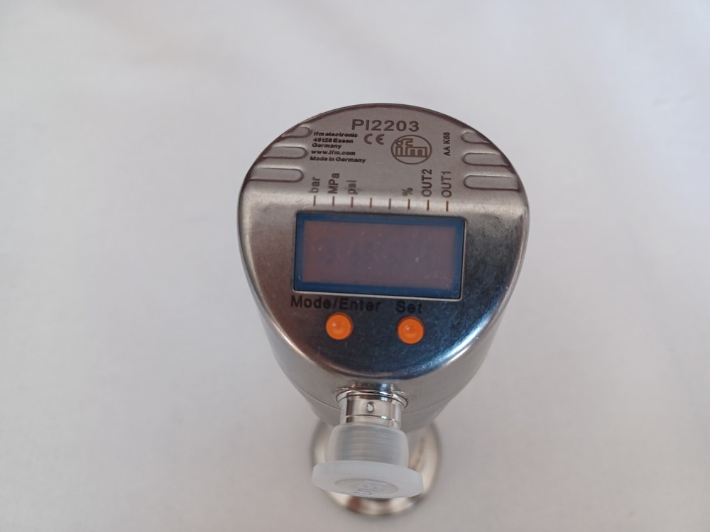 IFM electronic pressure sensor PI2203 new without original packaging