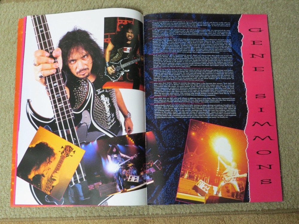 KISS REVENGE TOURBOOK 1992