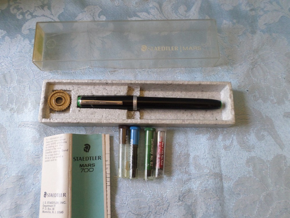 Staedtler mars 700 Technical Pen Line Original Box & Instructions