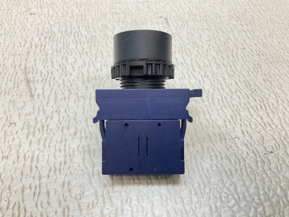 WEG BC10F Black Momentary Push Button BC1OF (TSC)