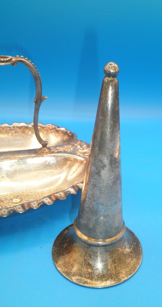 M H & company divided silver plate candy dish with epergne