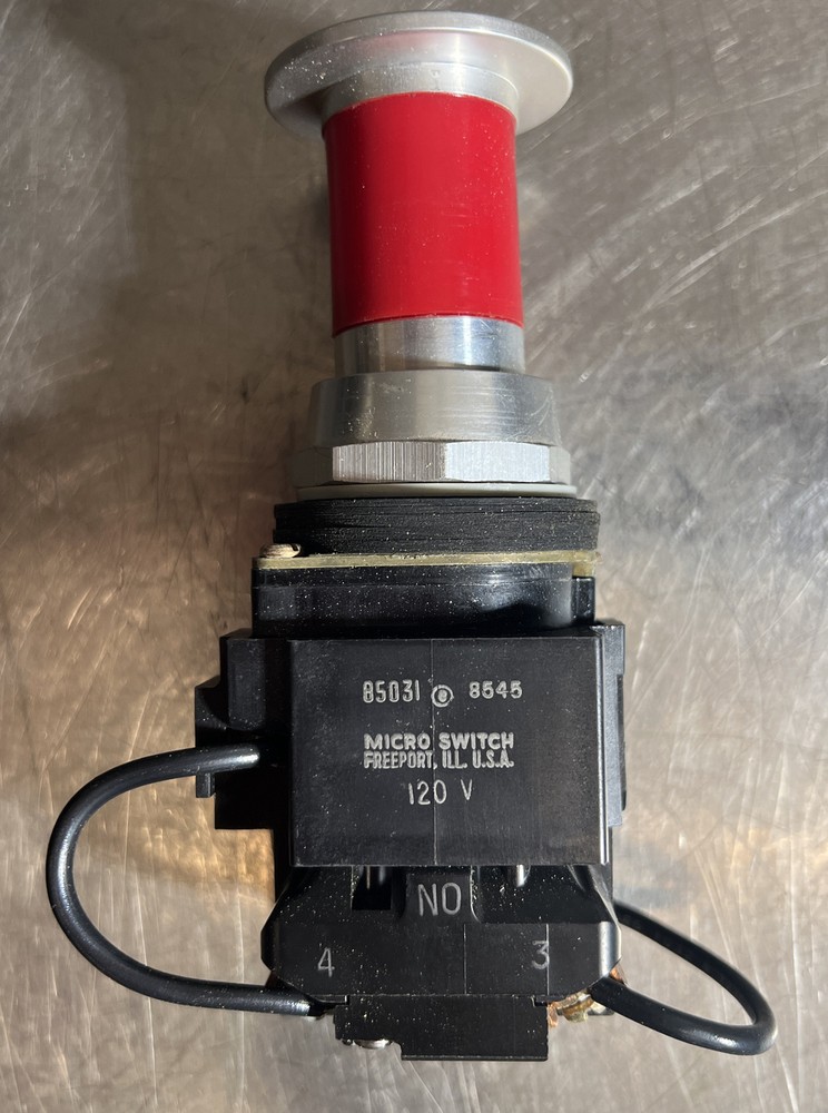 MICRO SWITCH PTY2311.  PUSH-PULL SWITCH. 2-POSITION. USED.
