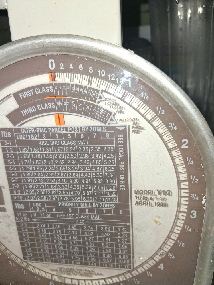 Vintage Pelouze Postal Scale.