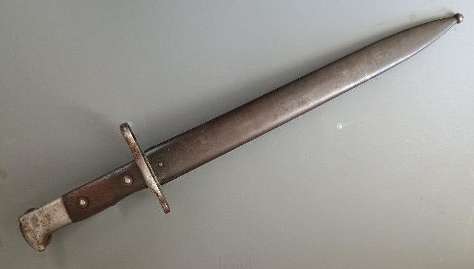 US M1892 KRAG BAYONET AND SCABBARD DATED 1902 VERY GOOD