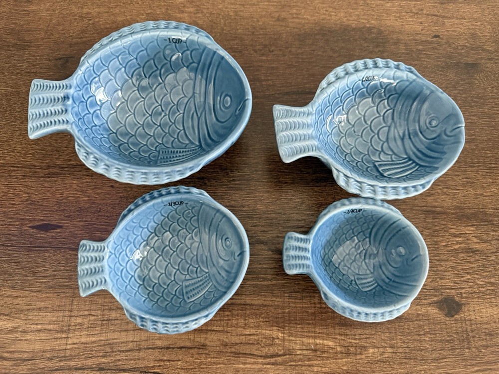 Blue Nesting Fish Measuring Cups