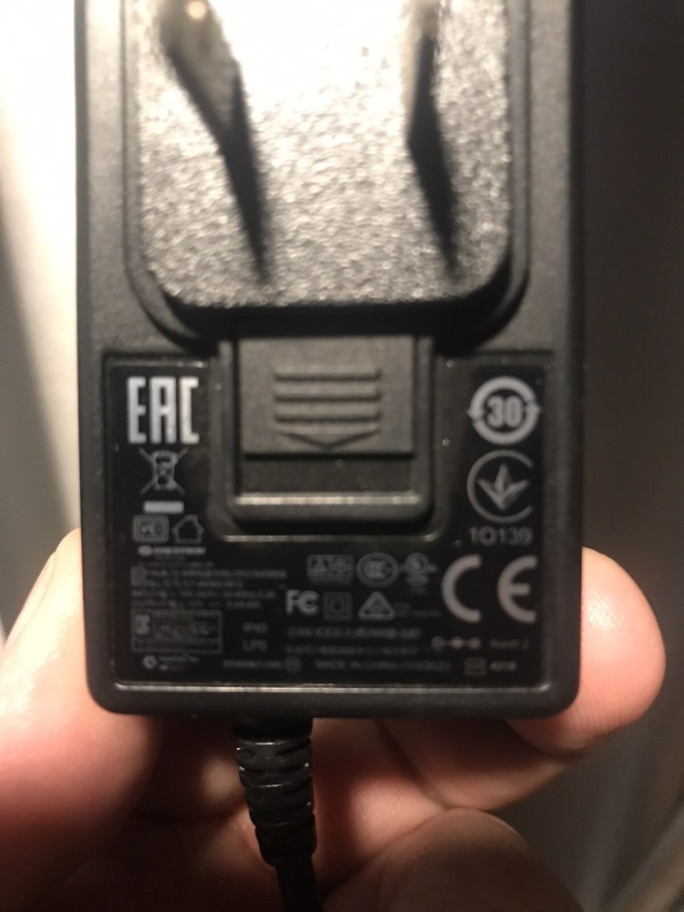 Montage display note video conferencing device