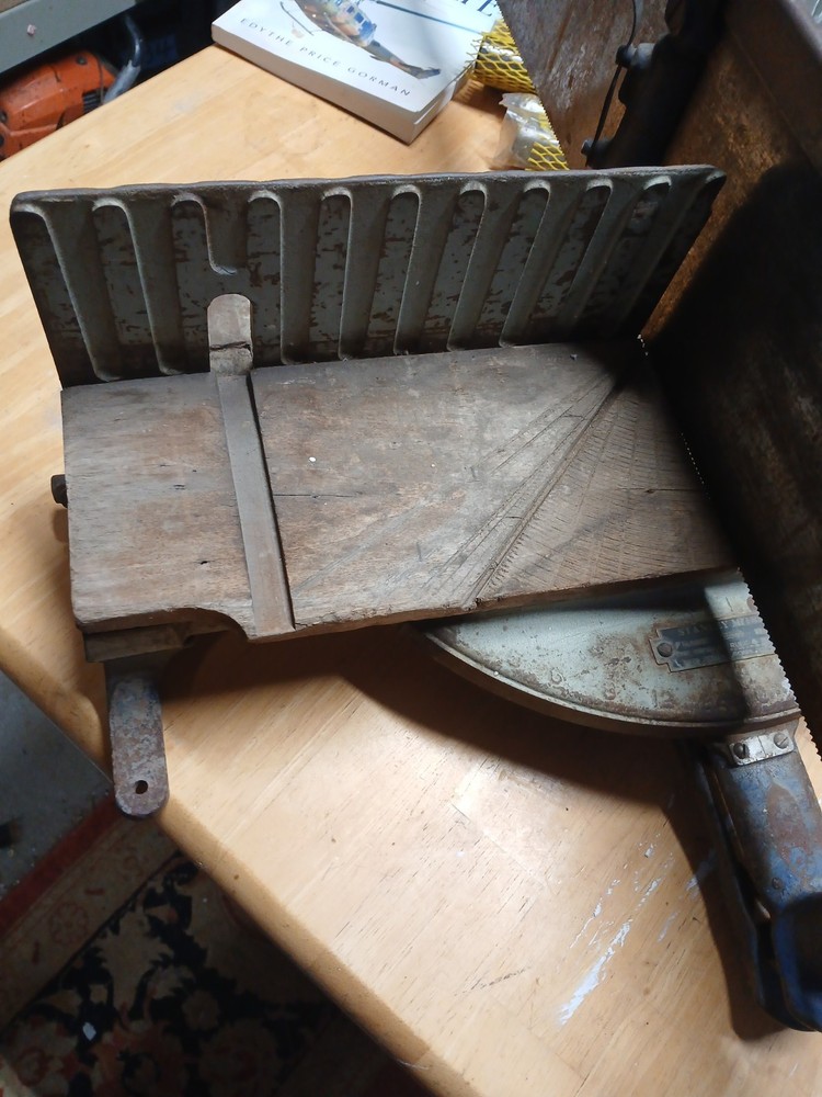 VINTAGE STANLEY 2358 MITRE BOX