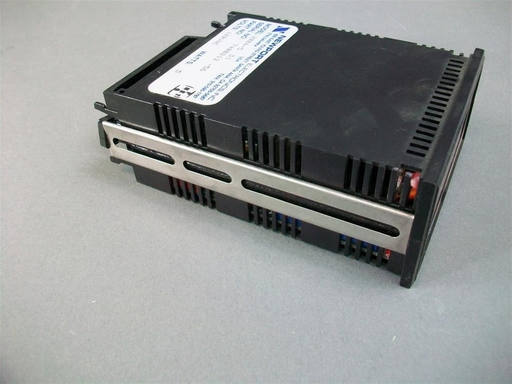 Newport Digital Panel Voltmeter 2004-5 NEW