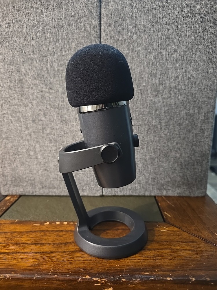 Blue Yeti Mini USB Microphone for Streaming Gaming