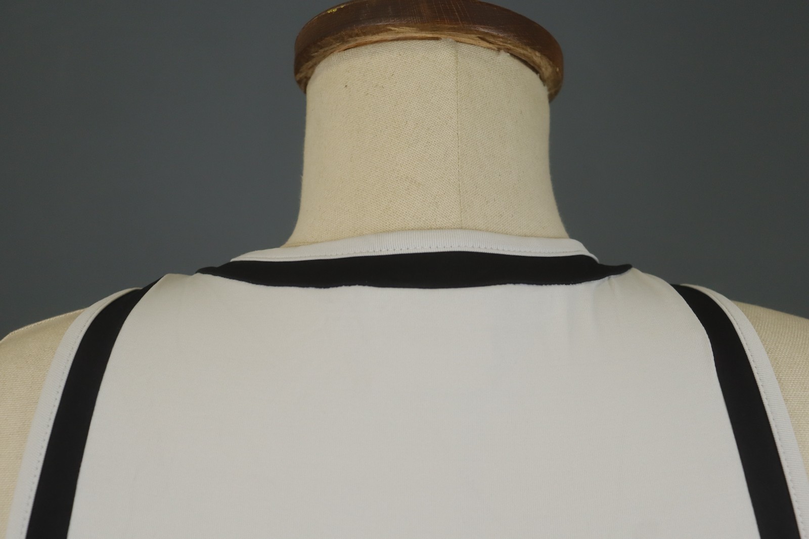 LACOSTE Sport White Black Stretch Sleeveless V-Neck 1/4 Zip Tennis Dress Size 40