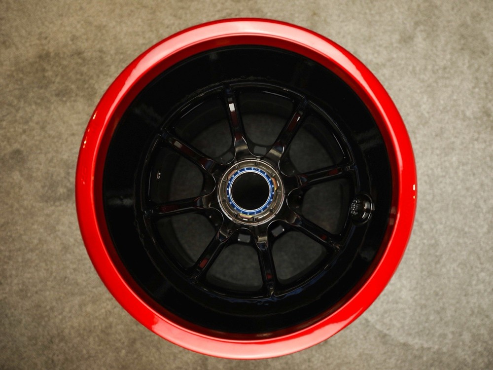 Super Rare Ferrari Formula 1 Wheel Table