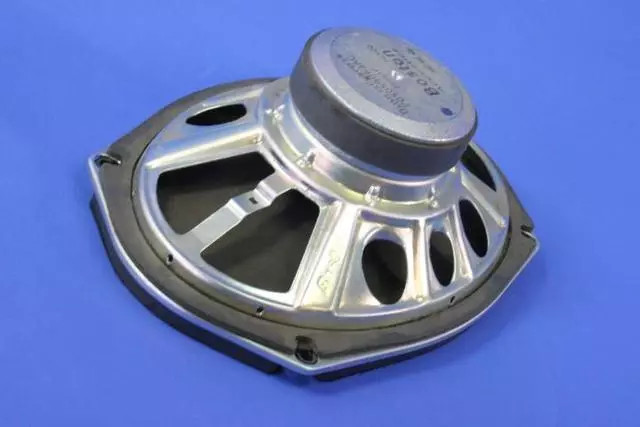 Genuine Mopar Speaker Right US Canada 5059063AC