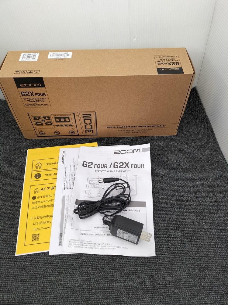 ZOOM G2XFOUR MULTI-EFFECTOR 812330