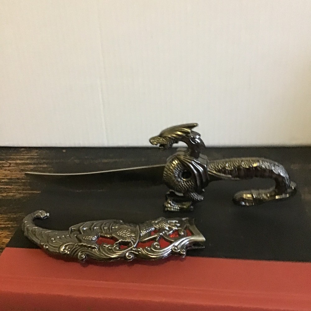 Ornate Fantasy Dagger Red