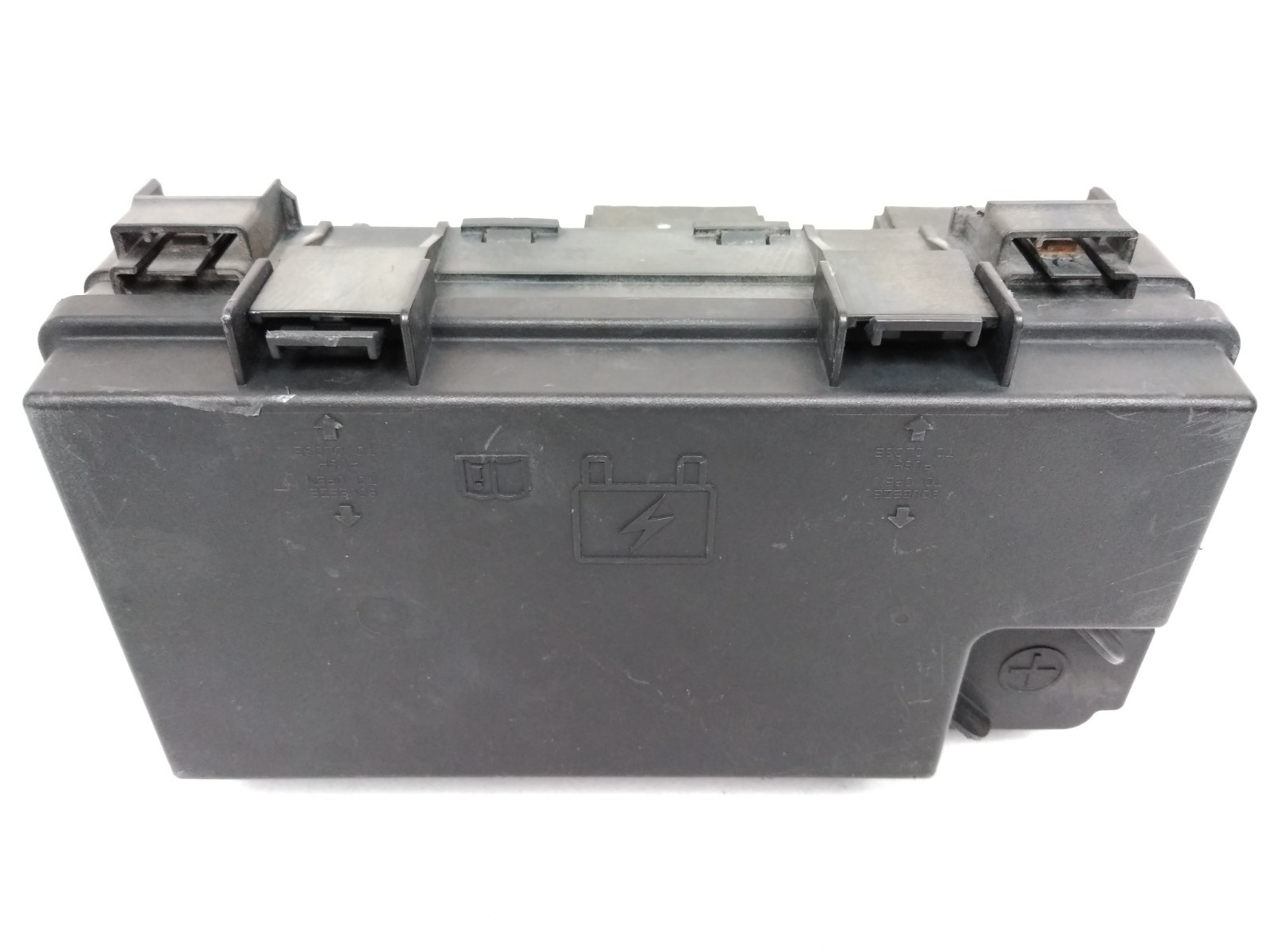 04692304AE Jeep 2009 2010 Liberty Fuse Box Dodge Nitro Front Relay Engine OEM J8