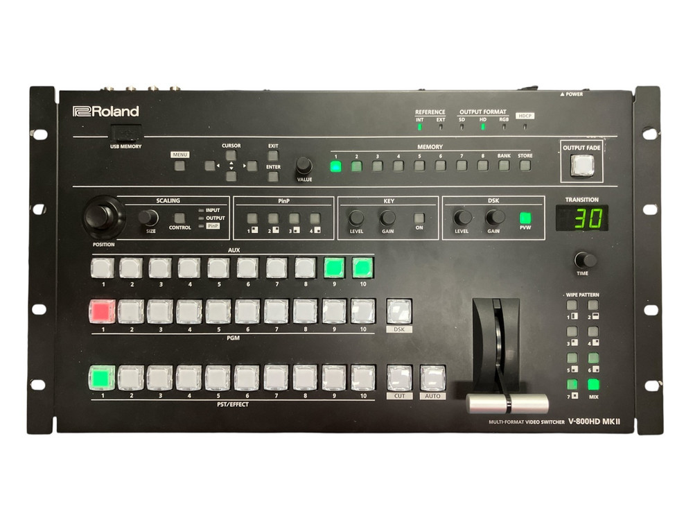 Roland  V-800HD MKII  Multi-format  Video Switcher