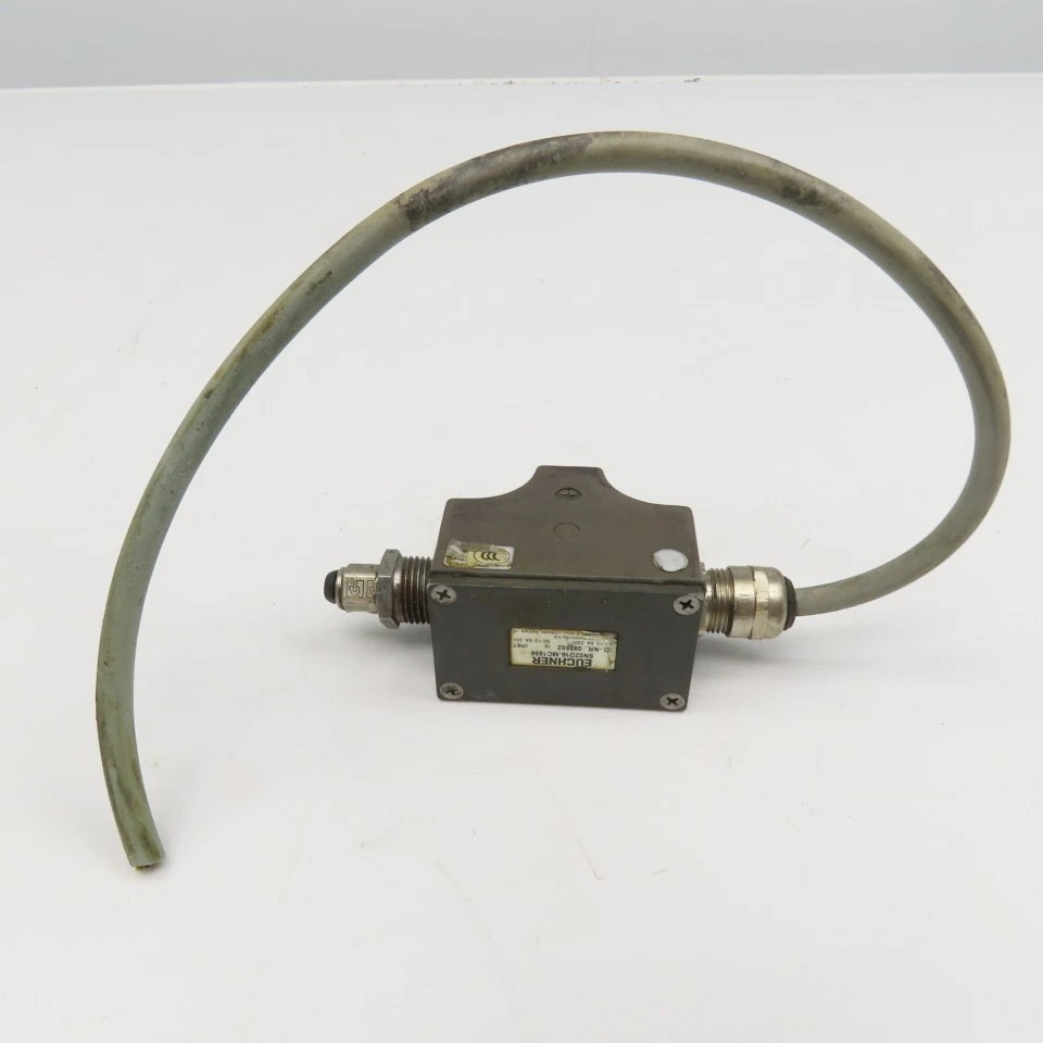 Euchner SN02D16-MC1596 230V 6A Chisel Plunger 2-Position Multiple Limit Switch
