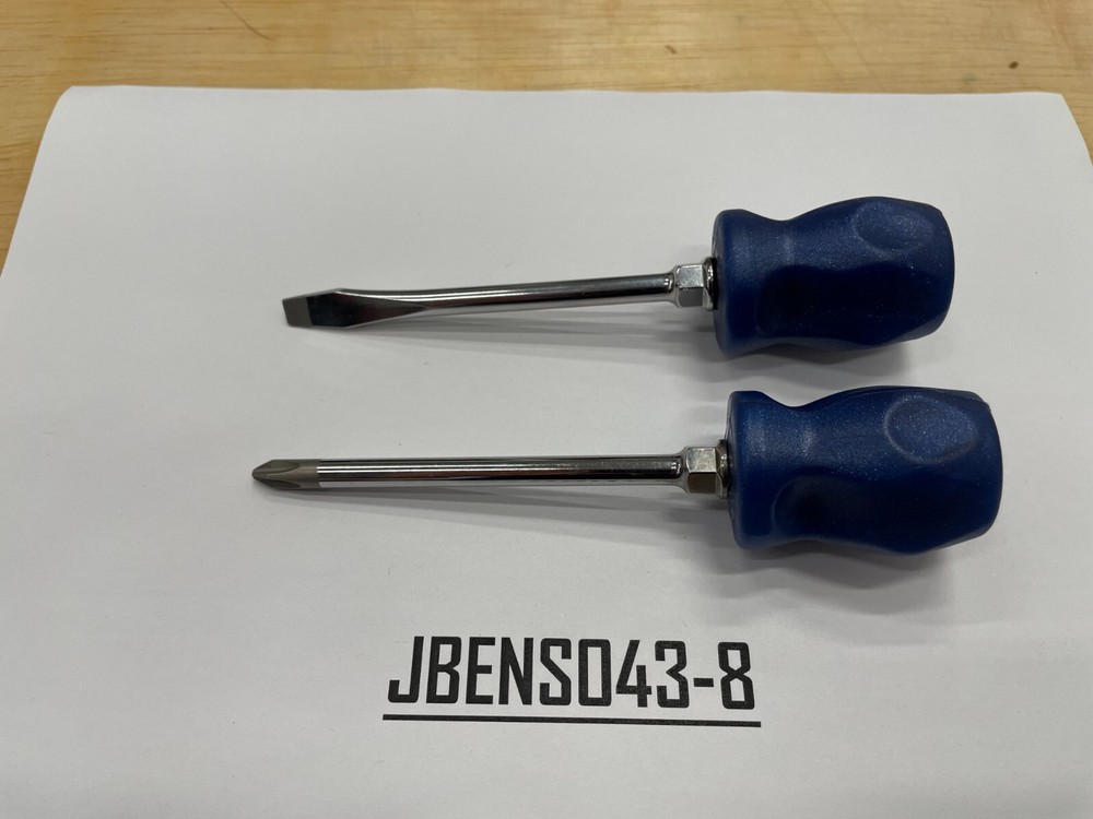 Snap-on Tools 2pc POWER BLUE Hard Stubby Handle Standard Shaft Screwdriver Set