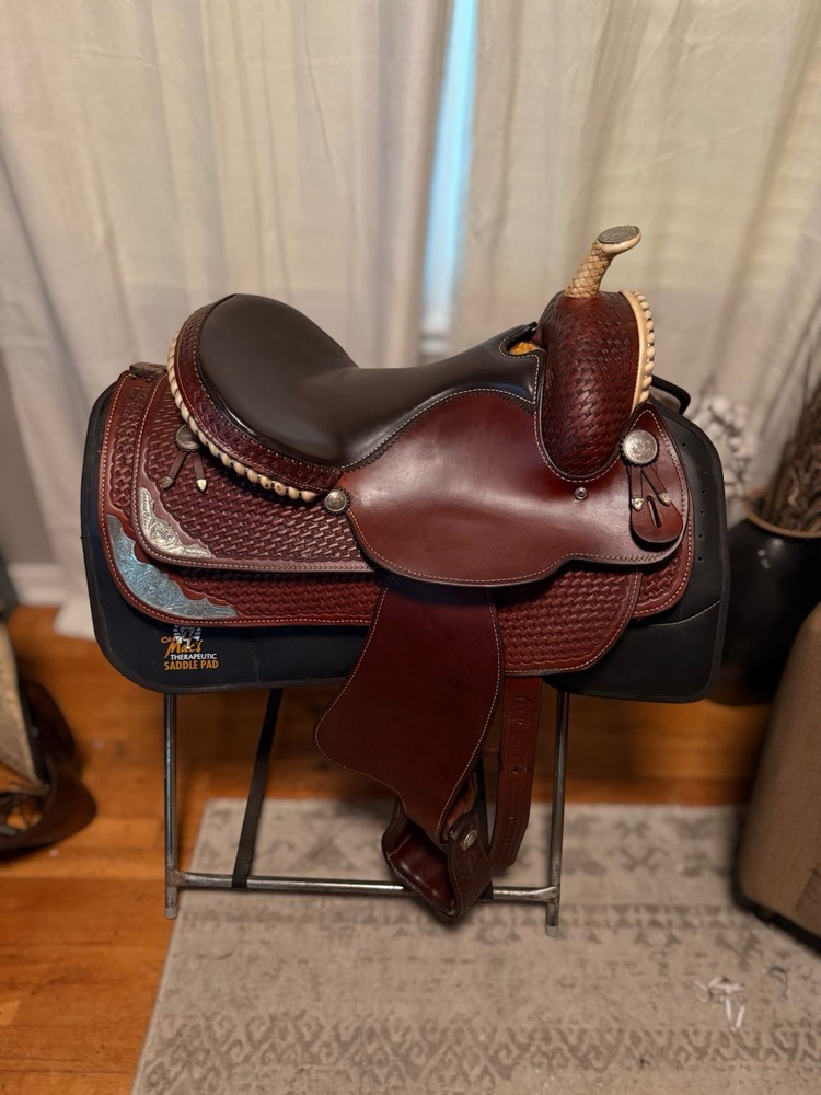 Custom Western Saddle (Fargo Silver)