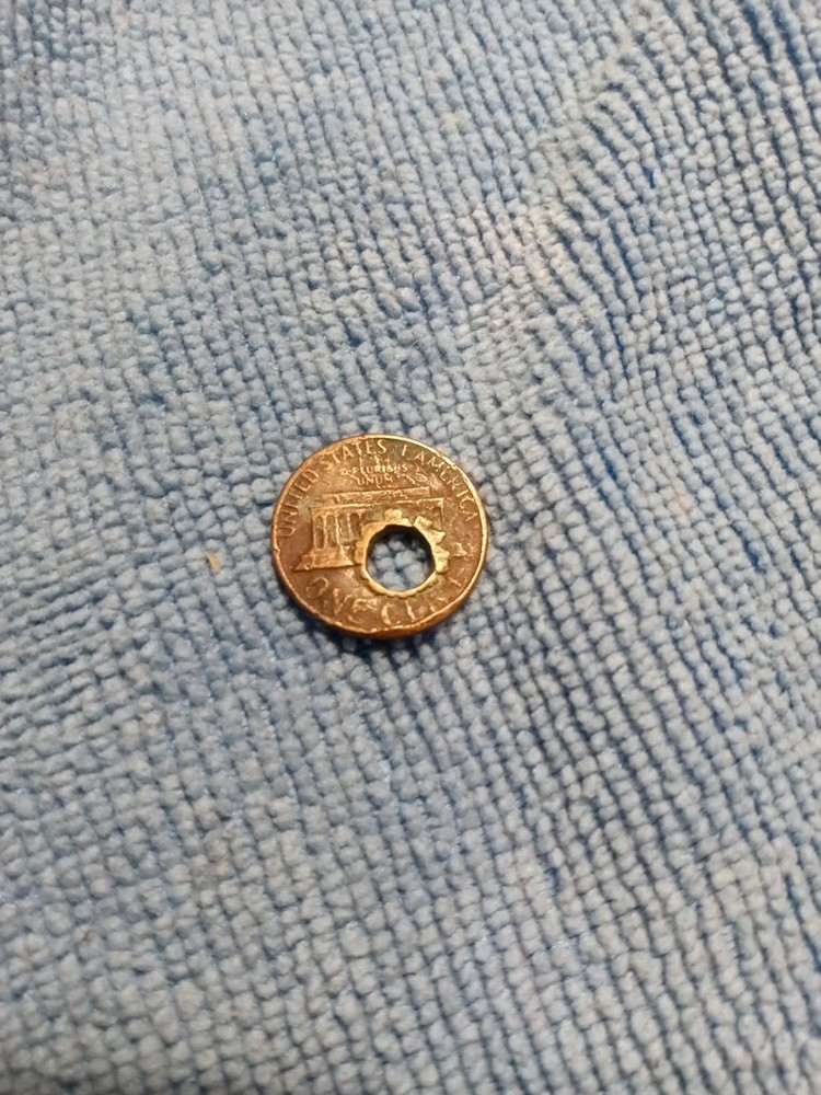 1981 D Penney With Hole Though Head Error