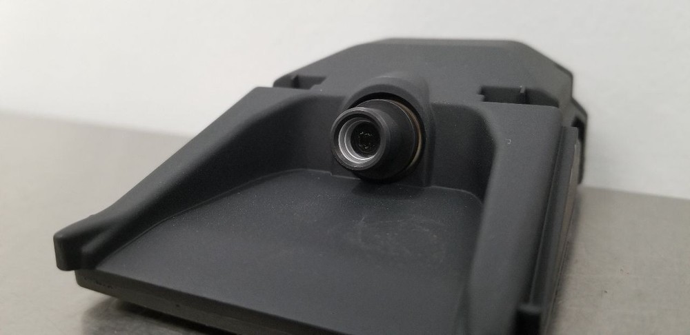 16 CADDILAC ESCALADE ESV FRONT VIEW CAMERA PROJECTOR 84092151
