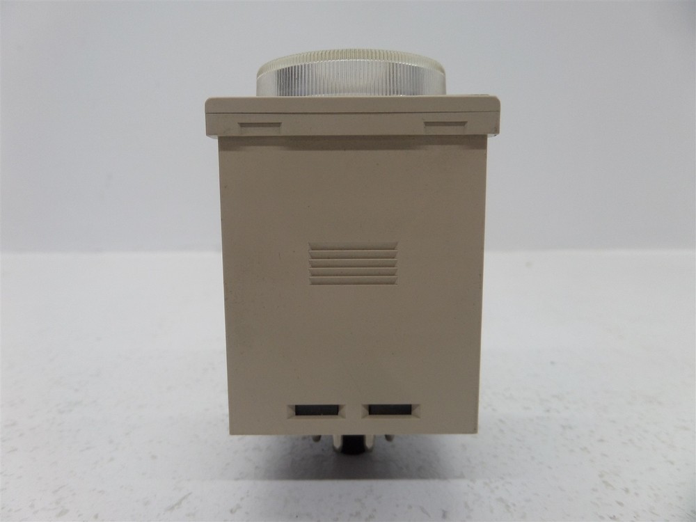 Omron H3CR-A8 Timer Relay