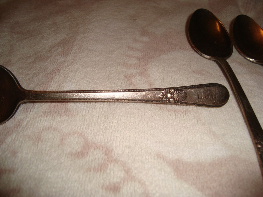 ROGERS BROS. Silverware U.S. Navy spoons 1847 U.S.N see below