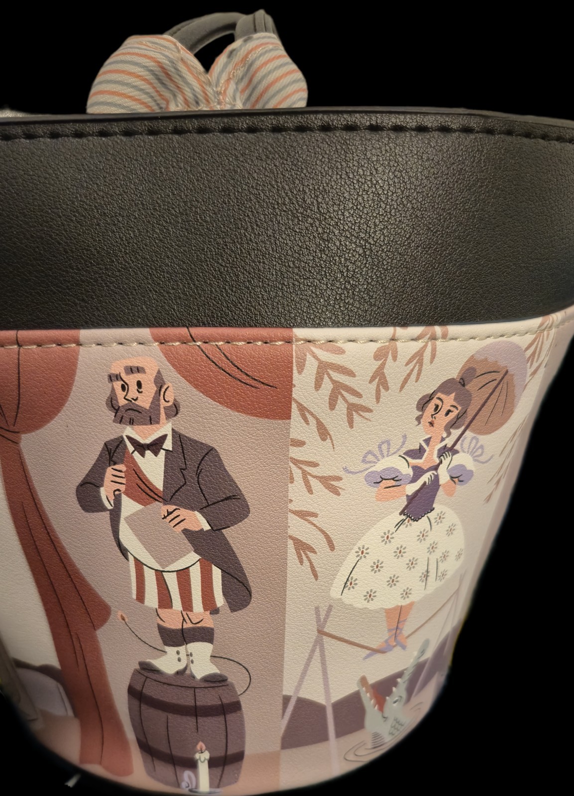 Disney Parks Haunted Mansion Stretching Portraits Bucket Bag Purse