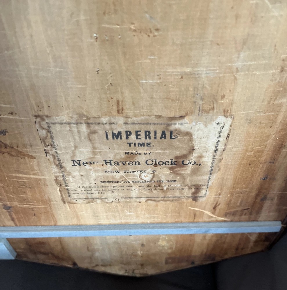 New Haven Clock Co. Imperial hanging Wall clock