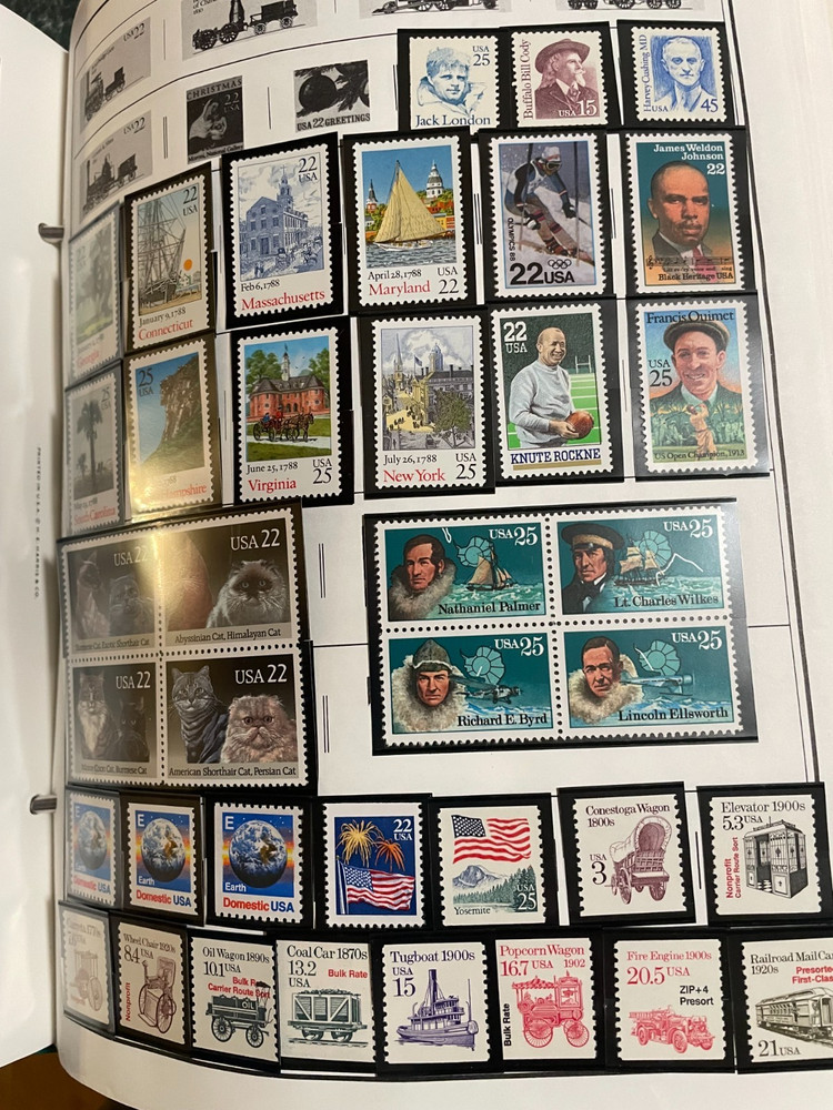 H.E. Harris - Senior Statesman World Stamp Album - lots of mint US and Canada &