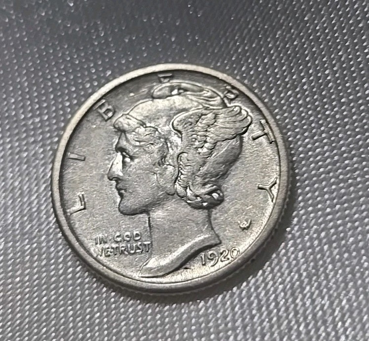 1920 S MERCURY DIME - AU+
