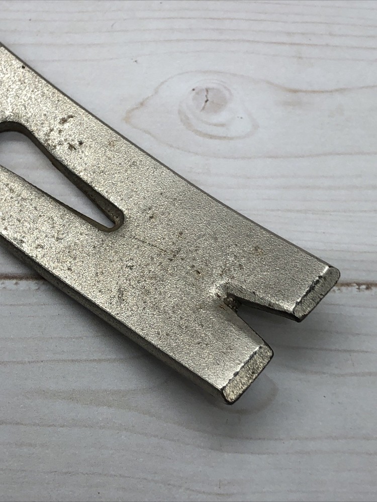 Stanley 55-045 Small Pry Bar Nail Puller USA 7.5" Long B