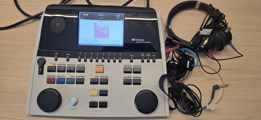 Hearing Clinical Audiometer Fully Calibrated