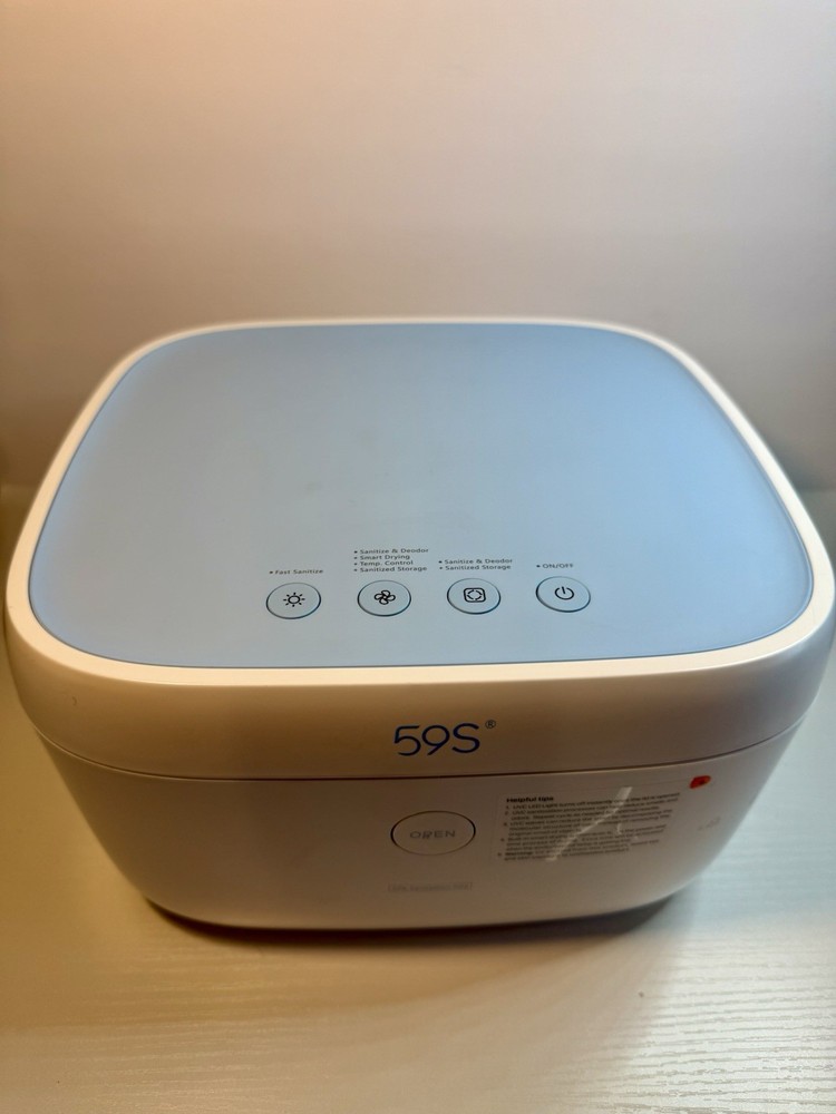 59S UVC LED sanitization box designed to sanitize items using UVC light dry them